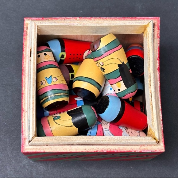 People Of The World “earth Filled With Friendship” Wooden Toys Vintage Set Of 16 - Picture 10 of 12